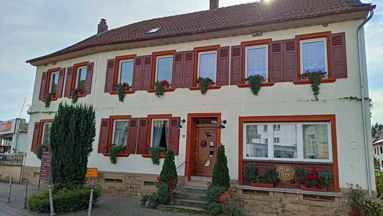 Urlaub Mit Charme In Der Kleinsten Stadt Der Pfalz. Obermoschel Exterior photo